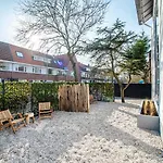 Marley's Beachhouse - Luxury With Garden *
