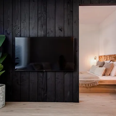 公寓 Marley's Beachhouse - Luxury With Garden *