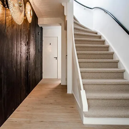 Marley's Beachhouse - Luxury With Garden Lägenhet