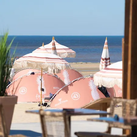 Marley's Beachhouse - Luxury With Garden Апартаменты