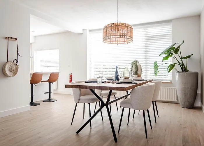 Marley's Beachhouse - Luxury With Garden 아파트 잔드보르트