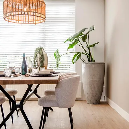 Daire Marley's Beachhouse - Luxury With Garden Zandvoort