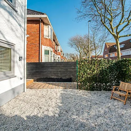 Marley's Beachhouse - Luxury With Garden